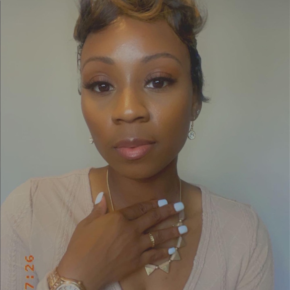 Meet your Posher, Tiffany